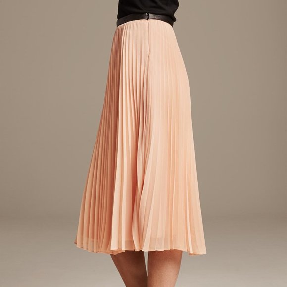NWT Banana Republic Monogram Chiffon Pleated Midi Skirt - Picture 1 of 3